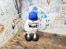 Load image into Gallery viewer, David Coulthard 2001 toonie driver