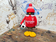 Load image into Gallery viewer, Nottingham Forest 1988 penguin with woolly hat & ball