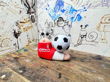 Load image into Gallery viewer, Nottingham Forest football snail kit 2025 home kit