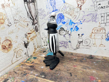 Load image into Gallery viewer, Notts County magpie home 2010 kit with woolly hat