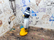 Load image into Gallery viewer, Tottenham Hotspurs penguin 1994 shirt with woolly hat