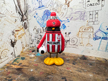 Load image into Gallery viewer, Sheffield United penguin 2026/27 home shirt with football and woolly hat