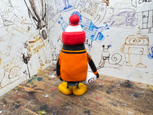Load image into Gallery viewer, Nottingham Forest penguin goalkeeping shirt 1997 with woolly hat & ball