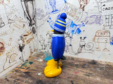 Load image into Gallery viewer, Leicester City penguin 1998 shirt with woolly hat