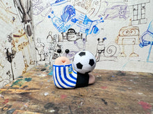 Load image into Gallery viewer, Sheffield Wednesday football snail kit 2025 hame kit