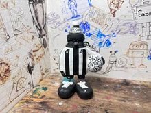 Load image into Gallery viewer, Notts County magpie 1978/83 kit with woolly hat