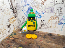 Load image into Gallery viewer, Norwich city penguin home shirt 1996/97 with woolly hat & ball