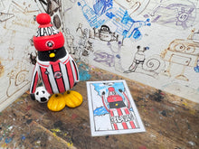 Load image into Gallery viewer, trading card Sheffield United penguin 1978 with football and woolly & trading card