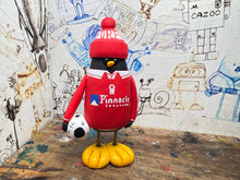 Load image into Gallery viewer, Nottingham Forest penguin 1998/20 shirt home with woolly hat & ball
