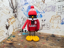 Load image into Gallery viewer, Nottingham Forest 1996/97 penguin with woolly hat & ball