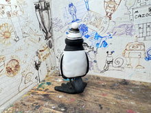 Load image into Gallery viewer, Notts County magpie home 2010 kit with woolly hat