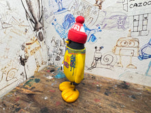 Load image into Gallery viewer, Nottingham Forest 1995/97 penguin with woolly hat & ball