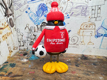 Load image into Gallery viewer, Nottingham Forest 1988 penguin with woolly hat & ball
