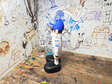 Load image into Gallery viewer, David Coulthard 2001 toonie driver