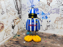 Load image into Gallery viewer, Sheffield Wednesday penguin 1993/95 shirt with woolly hat