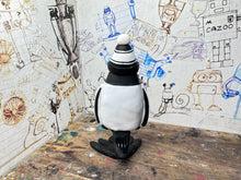 Load image into Gallery viewer, Notts County magpie home 2017 kit with woolly hat