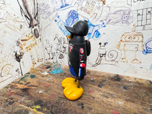 Load image into Gallery viewer, X1 Fabio quatararo penguin livery 2025 with cap