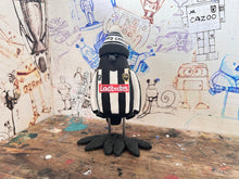 Load image into Gallery viewer, Notts County magpie kit 2016 with woolly hat kit