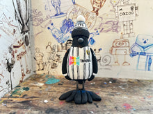 Load image into Gallery viewer, Notts County magpie 2023 kit with woolly hat