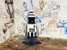 Load image into Gallery viewer, Notts County magpie retro kit 1987 with woolly hat