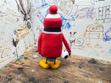 Load image into Gallery viewer, Nottingham Forest 1988/89 penguin with woolly hat &amp; ball
