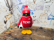 Load image into Gallery viewer, Aberdeen penguin 2026/27 home shirt woolly hat
