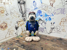 Load image into Gallery viewer, race suit Gromit in his Kyle ride race suit
