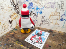 Load image into Gallery viewer, trading card Southampton penguin 1985 with football and woolly &amp; trading card

