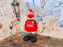 Load image into Gallery viewer, Nottingham Forest 1996 shirt (toonie) with woolly hat
