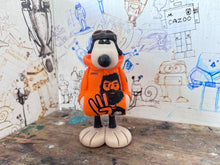 Load image into Gallery viewer, Gromit in his Tansey Hoody number 6 on the back￼
