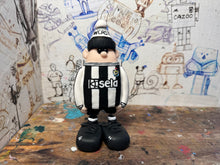 Load image into Gallery viewer, Newcastle United 2024 shirt (toonie) with woolly hat
