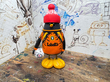 Load image into Gallery viewer, Nottingham Forest penguin goalkeeping shirt 1997 with woolly hat &amp; ball
