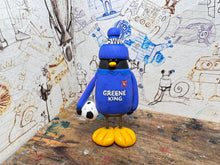 Load image into Gallery viewer, Ipswich town Penguin 1999/01 shirt with woolly hat
