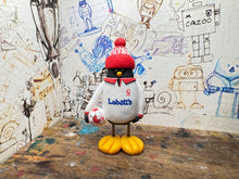 Load image into Gallery viewer, Nottingham Forest penguin 1992/93 away shirt with woolly hat &amp; ball
