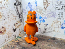 Load image into Gallery viewer, Garfield in his Sheffield Steelers Hoody
