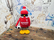 Load image into Gallery viewer, Nottingham Forest 1988/89 penguin with woolly hat &amp; ball
