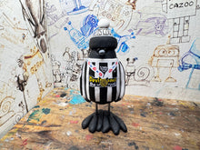 Load image into Gallery viewer, Notts County magpie home 2025/26 shirt medal and on the back league two play-off winners 2026
