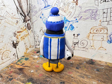 Load image into Gallery viewer, Sheffield Wednesday penguin 1995/97 home shirt with football and woolly hat
