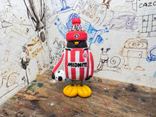 Load image into Gallery viewer, Sheffield united penguin 2025/26 with football and woolly hat
