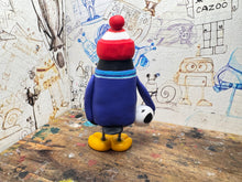 Load image into Gallery viewer, Nottingham Forest penguin 1993/95 shirt Away with woolly hat &amp; ball
