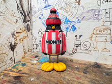 Load image into Gallery viewer, Sheffield united penguin 2025/26 shirt with woolly hat
